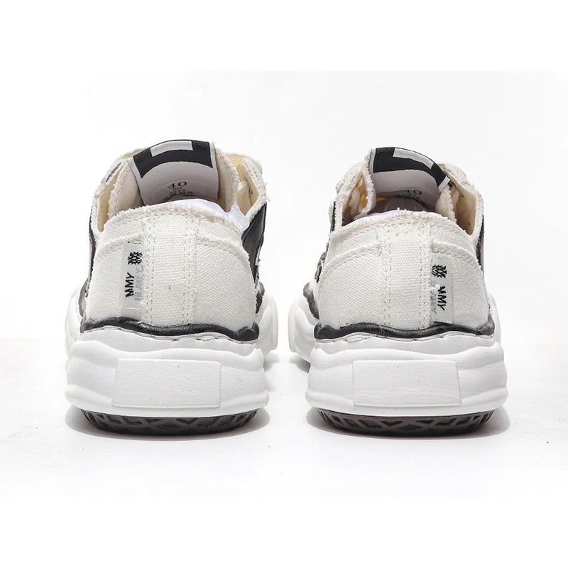 Casual Men Shoes Women Man Sports Footwear Summer Male Soft Comfortable Shoes for Men Outdoor Fashion Board Men Sneakers